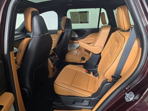 Used 2023 Lincoln Aviator Black Label Grand Touring w/ Class IV Trailer Tow Package image 19