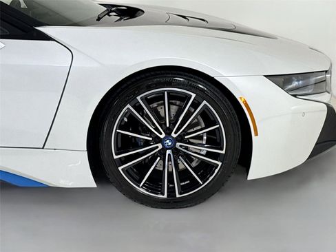 Used 2019 BMW i8 Roadster AWD/4WD image 35
