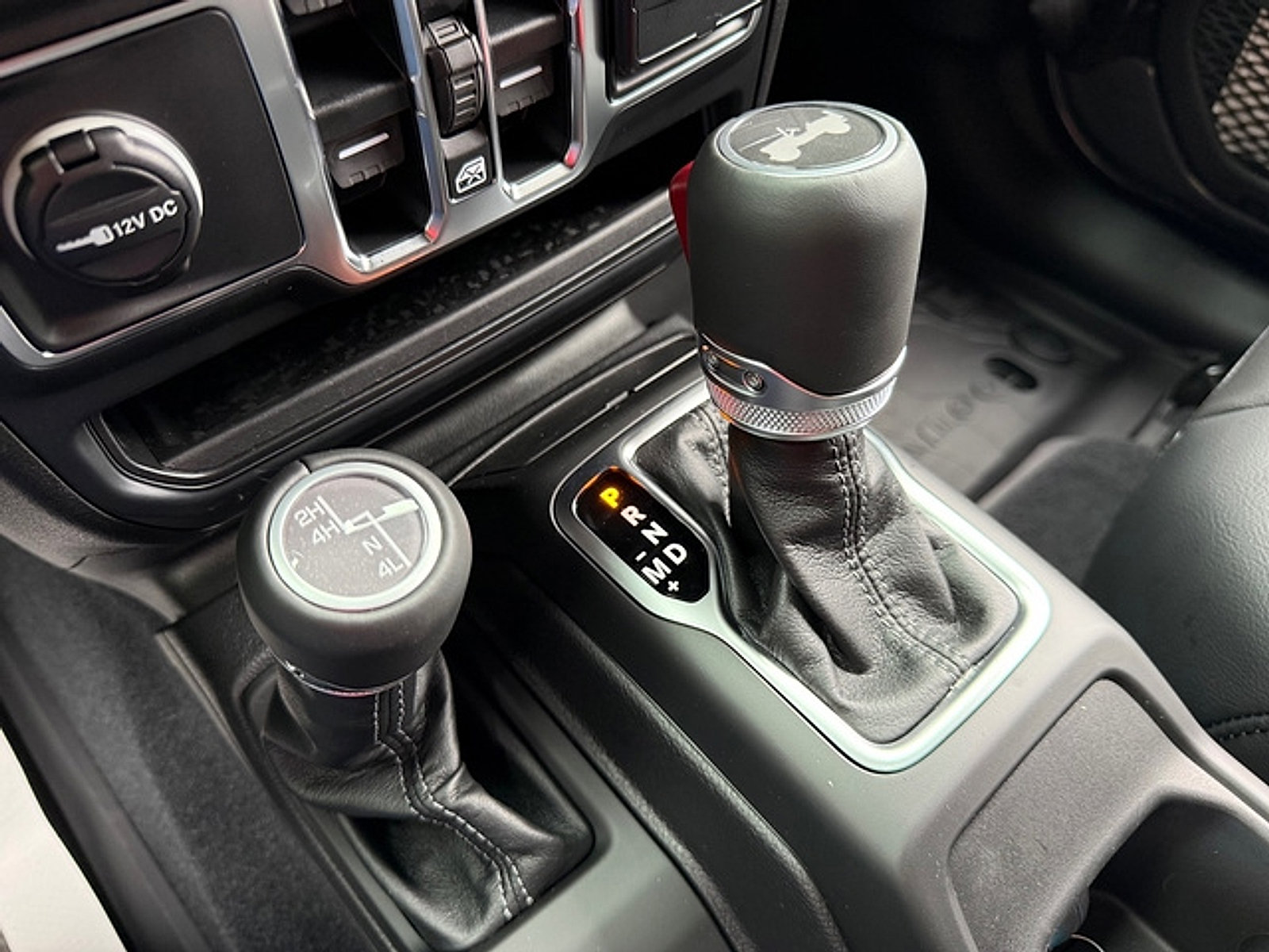 New 2027 Jeep Wrangler Unlimited Sahara AWD/4WD image 28