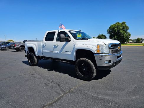 Used 2014 Chevrolet Silverado 2500 LTZ image 5