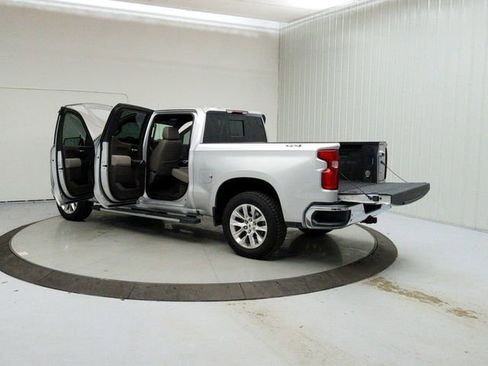 Used 2019 Chevrolet Silverado 1500 LTZ w/ LTZ Texas Edition AWD/4WD image 14