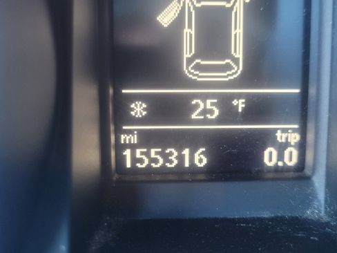 Used 2013 Volkswagen Golf 4-Door image 16