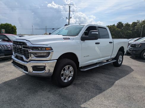 Used 2026 RAM 2500 Big Horn AWD/4WD image 8