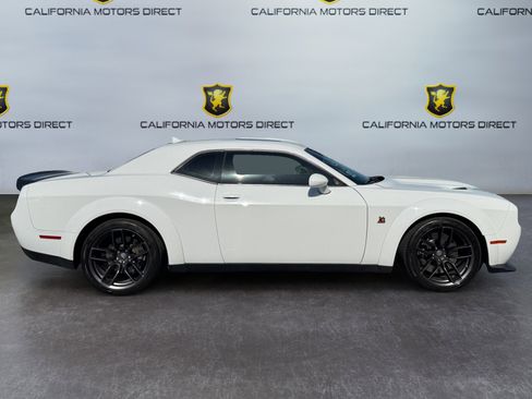 Used 2019 Dodge Challenger R/T Scat Pack RWD image 6
