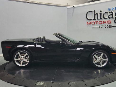 Used 2006 Chevrolet Corvette Convertible w/ Preferred Equipment Group RWD image 22