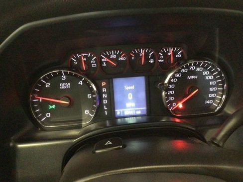 Used 2018 Chevrolet Silverado 2500 W/T RWD image 19