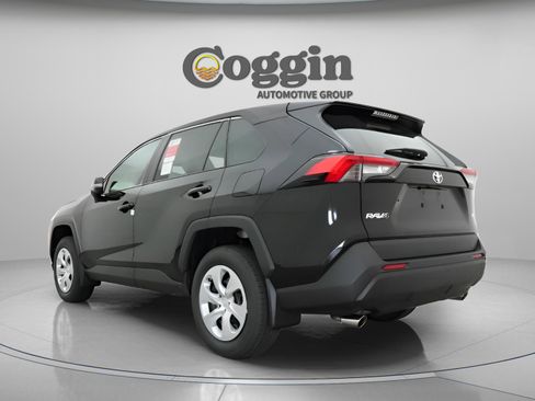 Certified 2025 Toyota RAV4 LE image 10