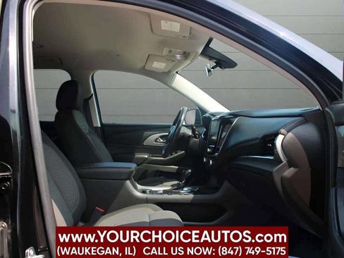 Used 2020 Chevrolet Traverse LT w/ Driver Confidence II Package image 22