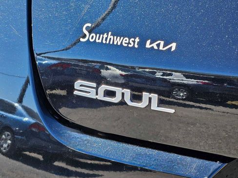 Certified 2023 Kia Soul LX image 12