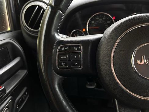 Used 2017 Jeep Wrangler Unlimited Sport image 14