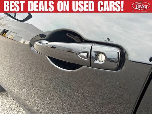 Used 2023 Nissan Kicks SV FWD image 42