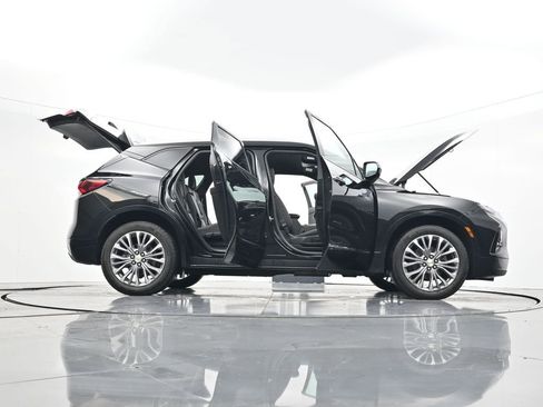 Used 2019 Chevrolet Blazer Premier w/ Driver Confidence II Package image 46