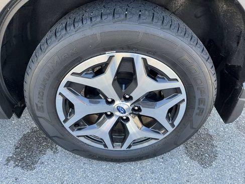 Certified 2022 Subaru Forester Premium w/ Popular Package #1 AWD/4WD image 21