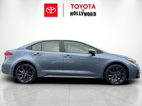 New 2026 Toyota Corolla SE image 3