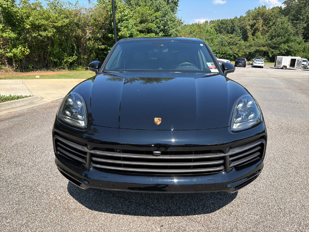 Used 2022 Porsche Cayenne Platinum Edition w/ Premium Package Plus AWD/4WD image 2