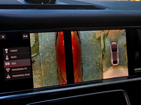 Used 2021 Porsche Panamera 4 image 78