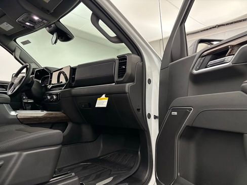 New 2026 GMC Sierra 1500 Elevation image 31
