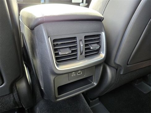 New 2025 INFINITI QX50 Luxe image 18