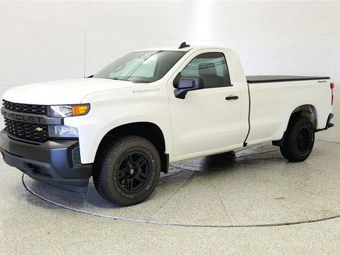 Used 2021 Chevrolet Silverado 1500 W/T w/ WT Value Package AWD/4WD image 3