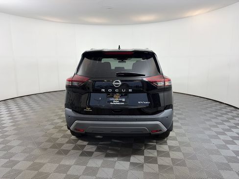 Certified 2023 Nissan Rogue SV w/ SV Premium B Package AWD/4WD image 9