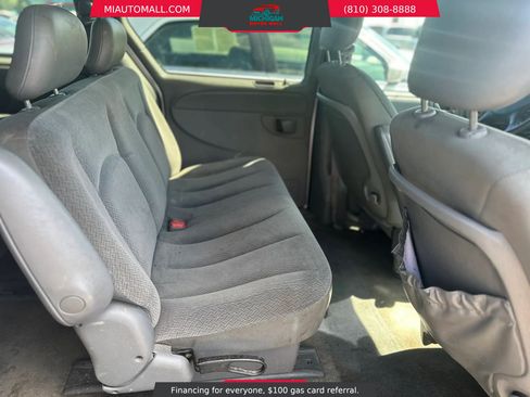 Used 2004 Dodge Grand Caravan SE w/ Popular Equipment Group FWD image 19
