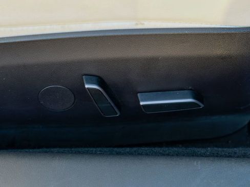 Used 2023 Tesla Model 3 Standard Range image 36