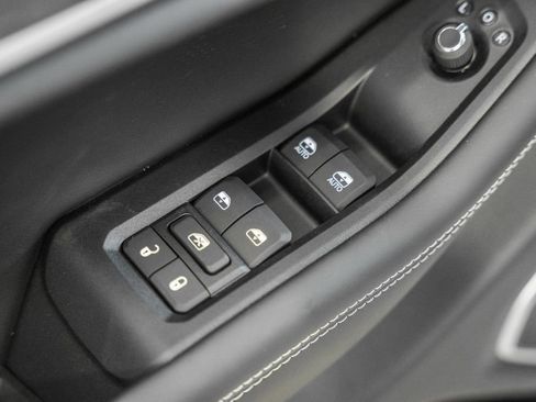 New 2026 Jeep Grand Cherokee L Limited AWD/4WD image 40