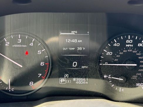 Used 2025 Subaru Forester Base image 18