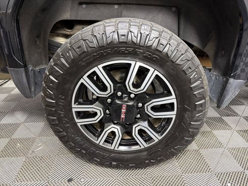Certified 2023 GMC Sierra 2500 AT4 w/ AT4 Preferred Package AWD/4WD image 16