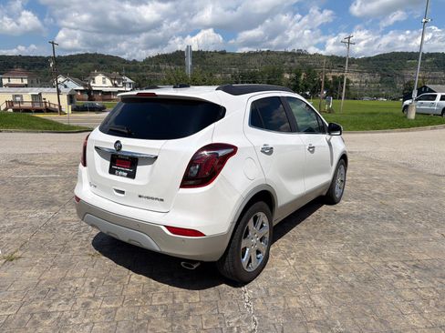 Used 2019 Buick Encore Essence w/ Experience Buick Package FWD image 8