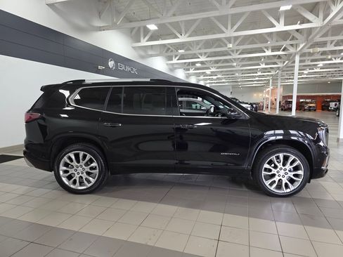 Used 2025 GMC Acadia Denali w/ Super Cruise Package AWD/4WD image 6