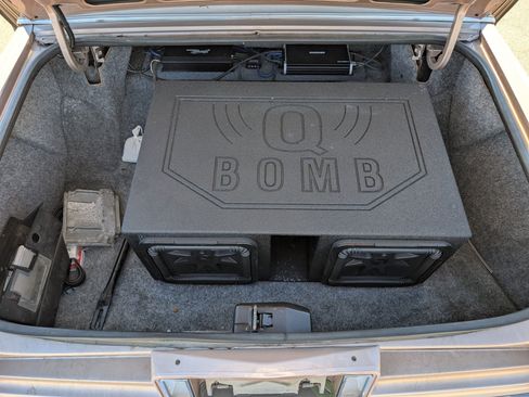 Used 1990 Cadillac Brougham image 6