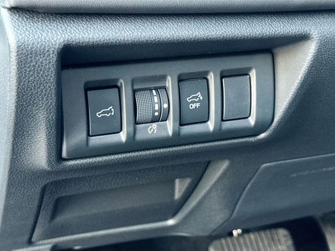 Certified 2025 Subaru Outback Limited image 14