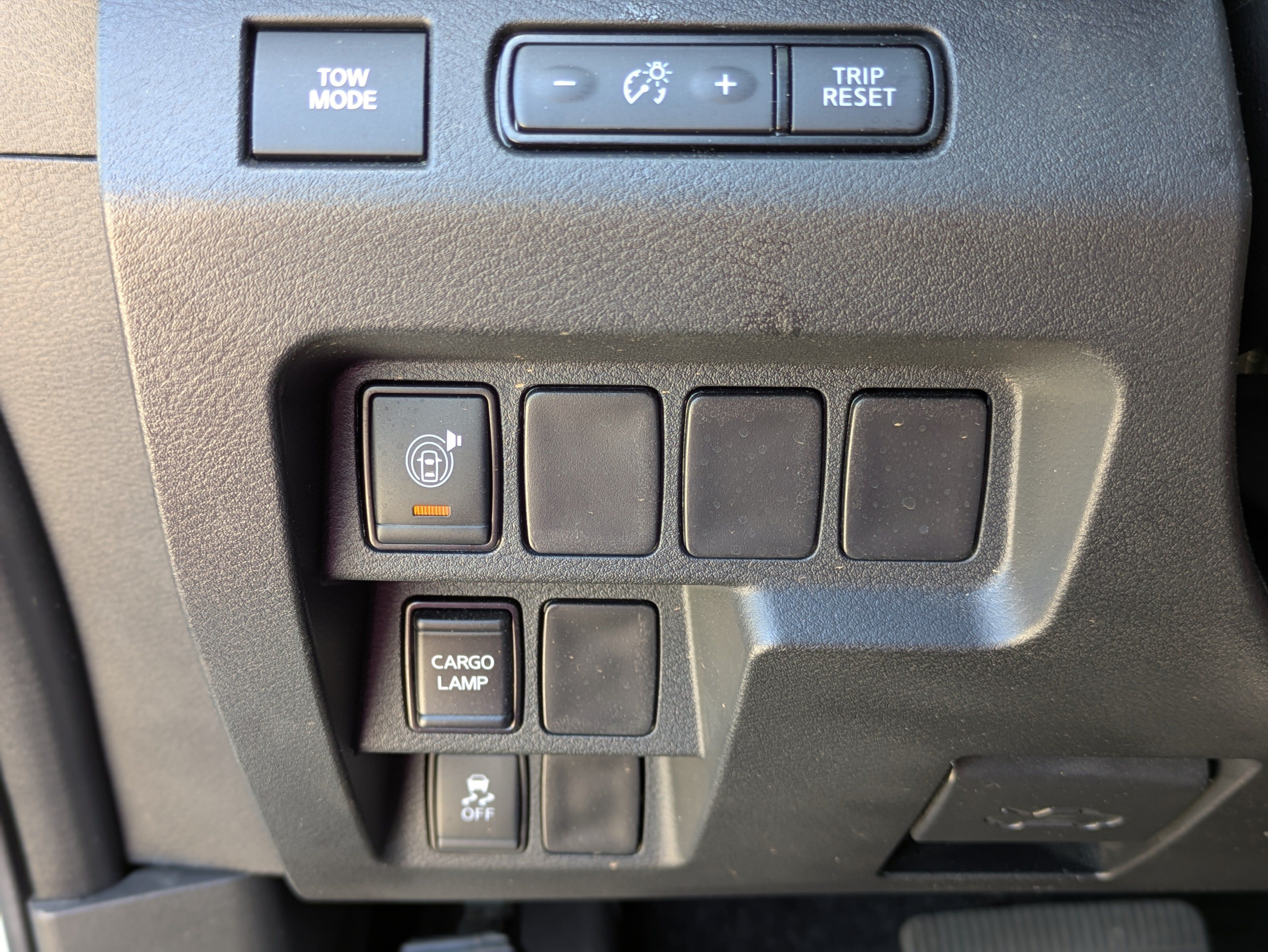 Used 2025 Nissan Frontier Pro-X w/ Tow Package RWD image 24