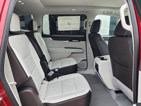 New 2026 GMC Acadia Denali w/ Super Cruise Package image 48