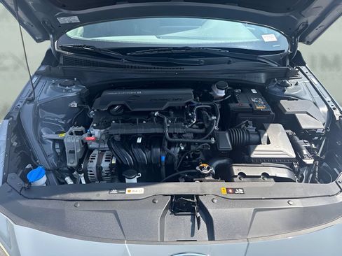 Used 2022 Hyundai Elantra SEL FWD image 23