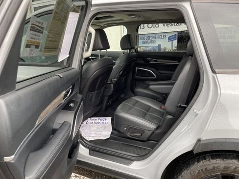 Certified 2022 Kia Telluride EX w/ EX Premium Package image 26