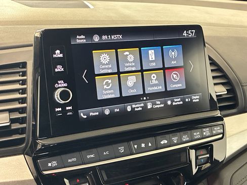 Certified 2025 Honda Odyssey Sport-L image 31
