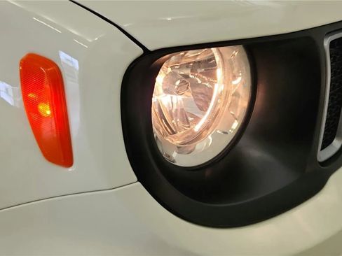 Used 2023 Jeep Renegade Latitude image 14