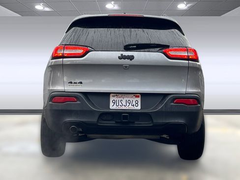 Used 2017 Jeep Cherokee High Altitude image 5