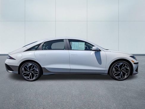 Used 2025 Hyundai Ioniq 6 SEL RWD image 7