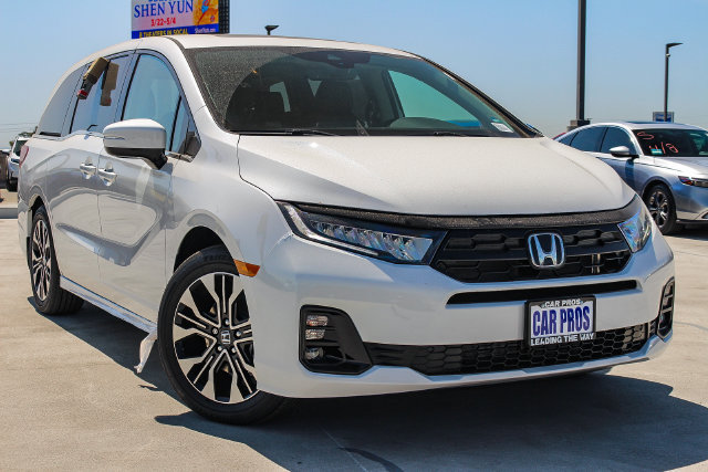 New 2027 Honda Odyssey Elite image 2