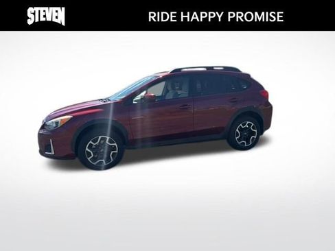 Used 2017 Subaru Crosstrek 2.0i Premium w/ Moonroof Package image 2
