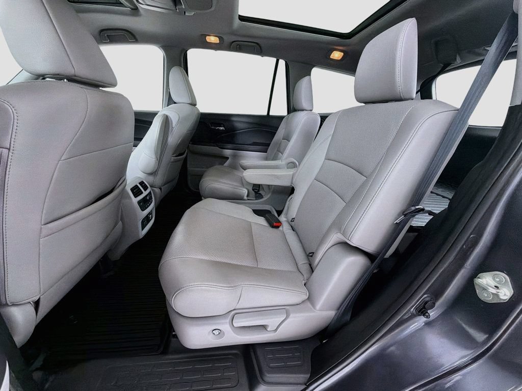Used 2019 Honda Pilot Elite image 26