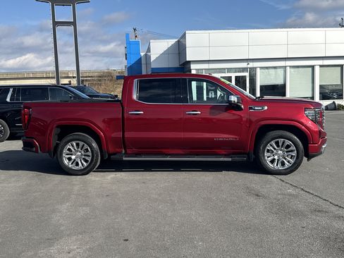 Used 2022 GMC Sierra 1500 Denali w/ Technology Package image 2