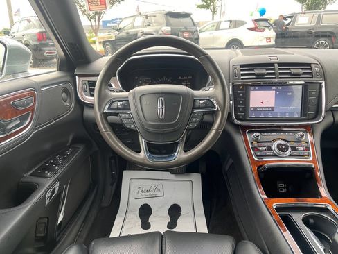 Used 2020 Lincoln Continental AWD w/ Premium Package image 17