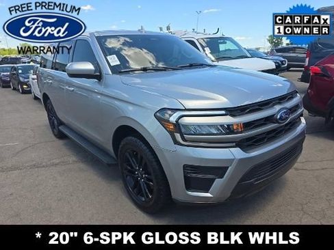Used 2024 Ford Expedition XLT RWD image 4