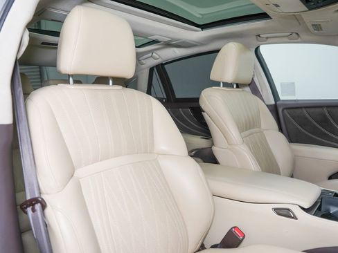 Used 2018 Lexus LS 500 w/ Luxury Package image 26