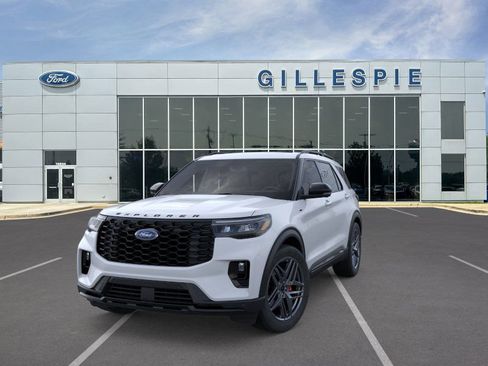 New 2026 Ford Explorer ST-Line image 2
