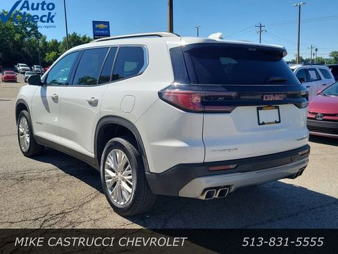 Used 2026 GMC Acadia Elevation w/ Elevation Premium Package FWD image 3